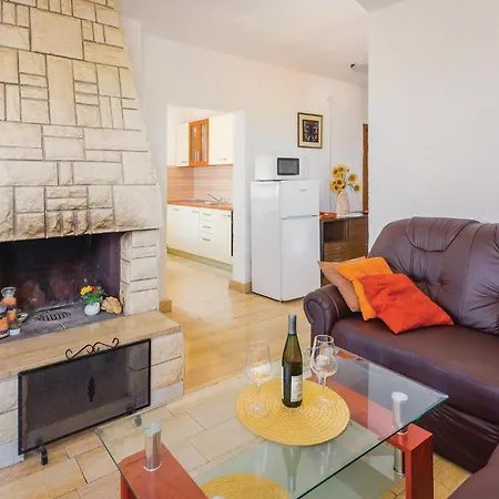 Stunning In Labin With House Sea View Ravni