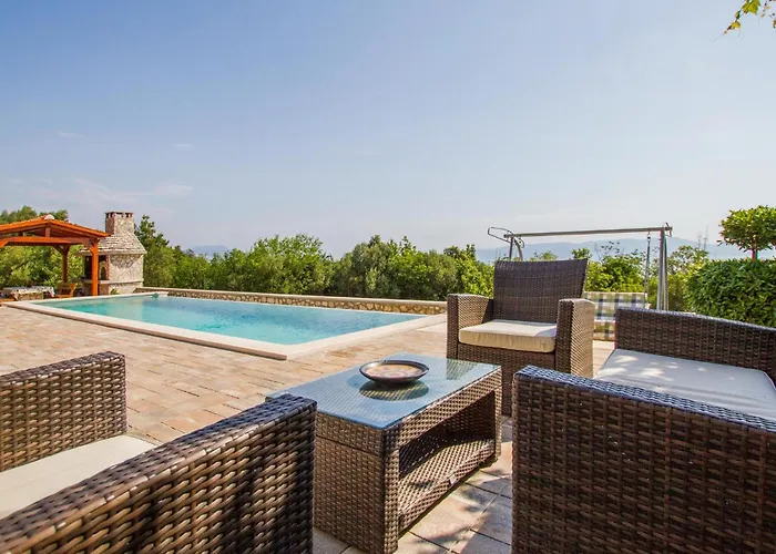 Ravni Vi Apartment *