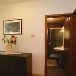 Ravni Vi