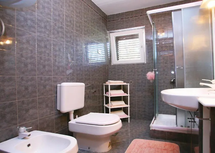 Ravni Vi Labin (Istria)